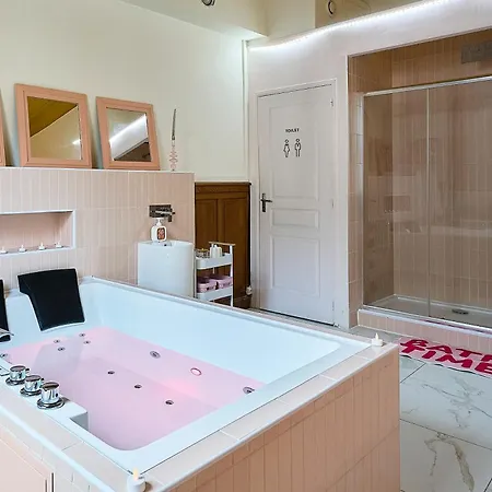 Rose Privee Avec Balneo Apartment