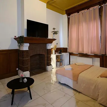 Rose Privee Avec Balneo Apartment Tourcoing